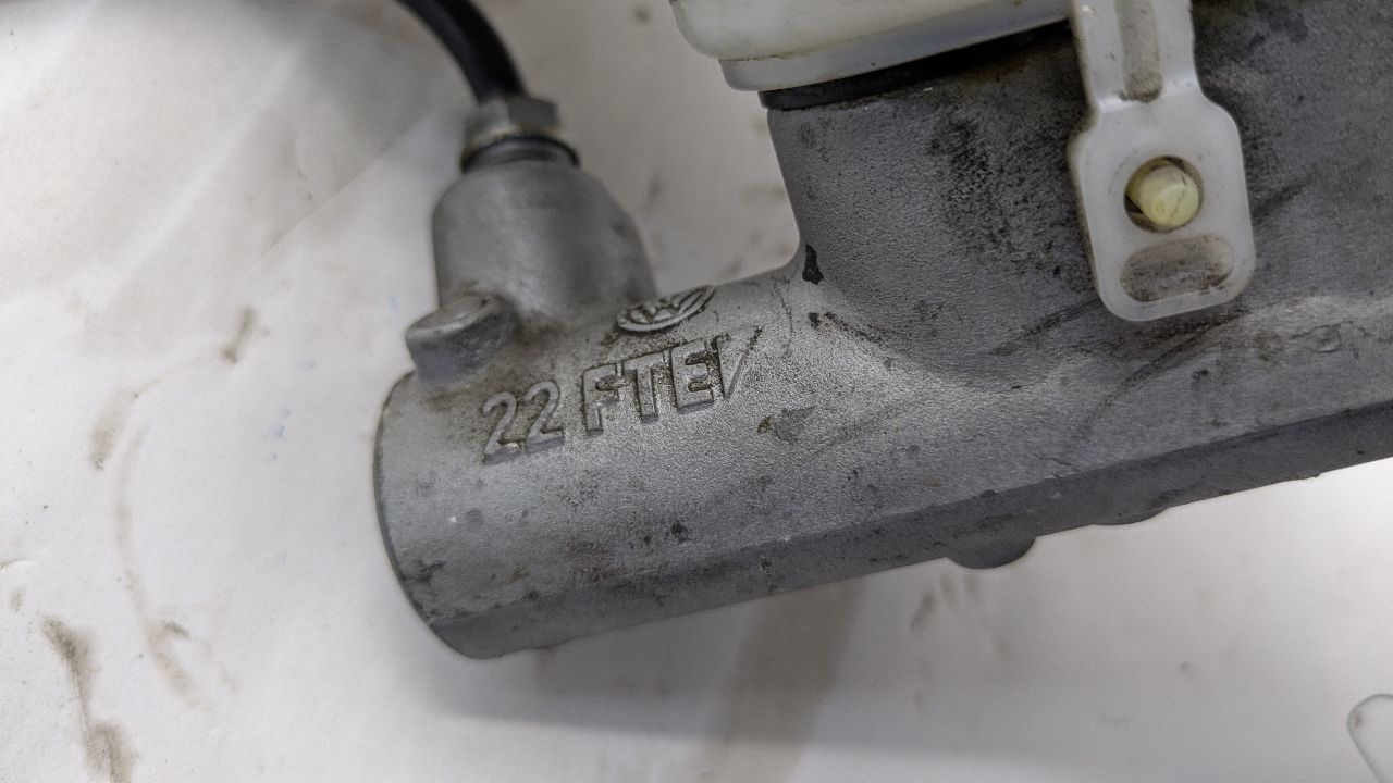 2018 VOLKSWAGEN BEETLE BRAKE MASTER CYL - 483955 — photo 3