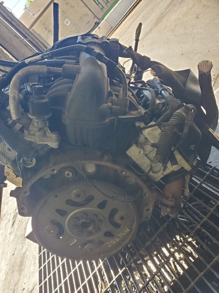 2012 JEEP LIBERTY ENGINE ASSEMBLY - 483956