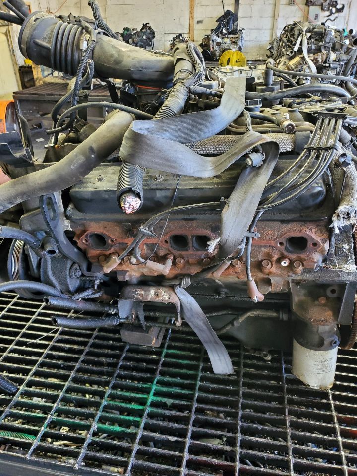 2002 CHEVROLET VAN ENGINE ASSEMBLY - 483981