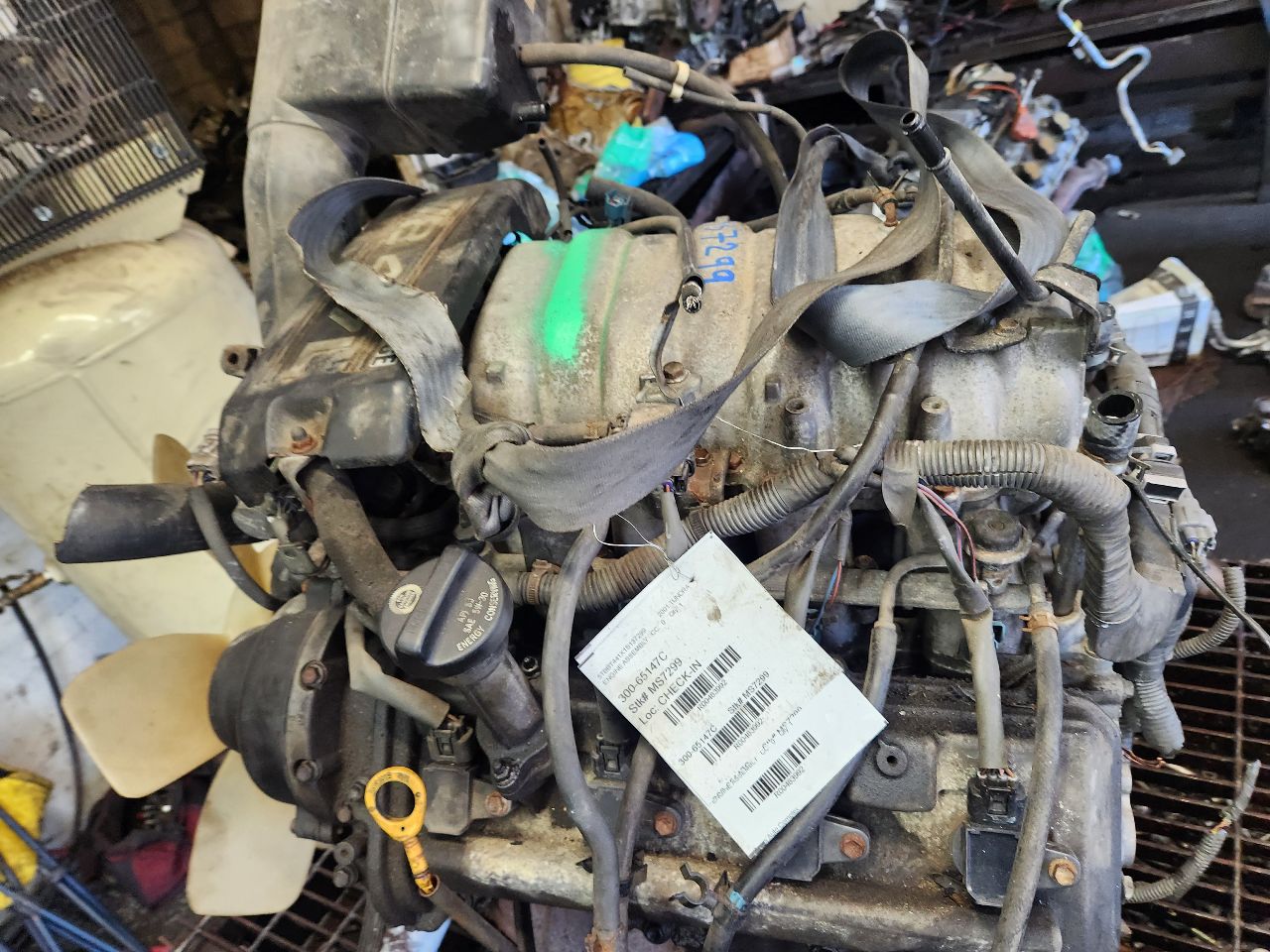 2001 TOYOTA TUNDRA ENGINE ASSEMBLY - 483992 — photo 3