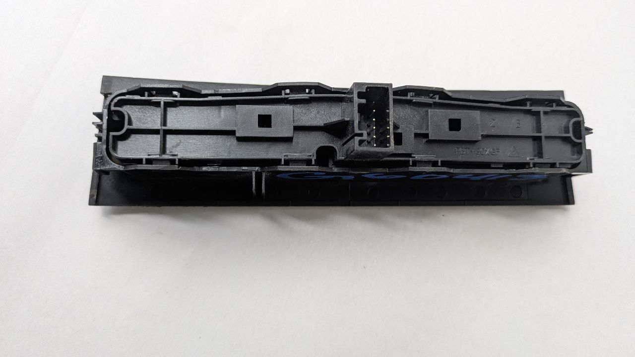 2017 CHEVROLET IMPALA Console, Front - 484059 — photo 4