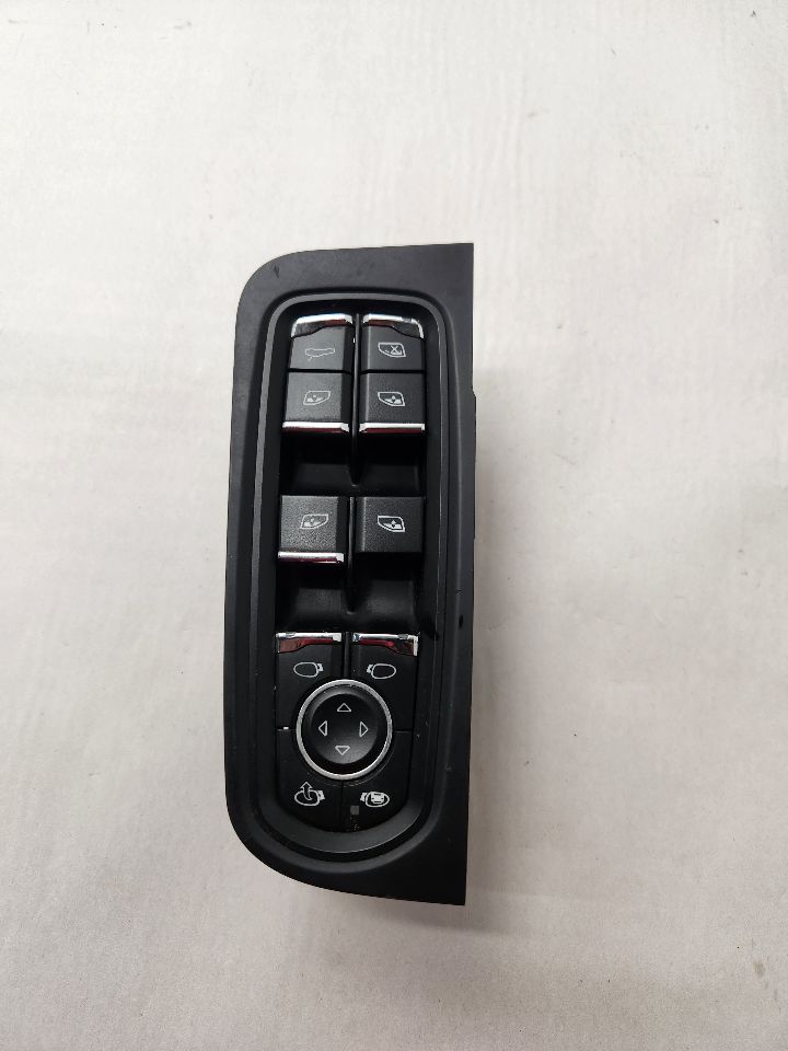 2016 PORSCHE CAYENNE 6cyl 3.0 liter hybrid Left Front Door Switch - 484080
