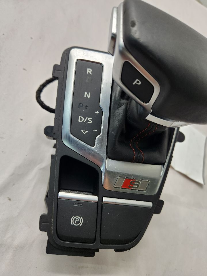 2020 AUDI SQ5 Trans Shift Assy - 484399 — photo 2