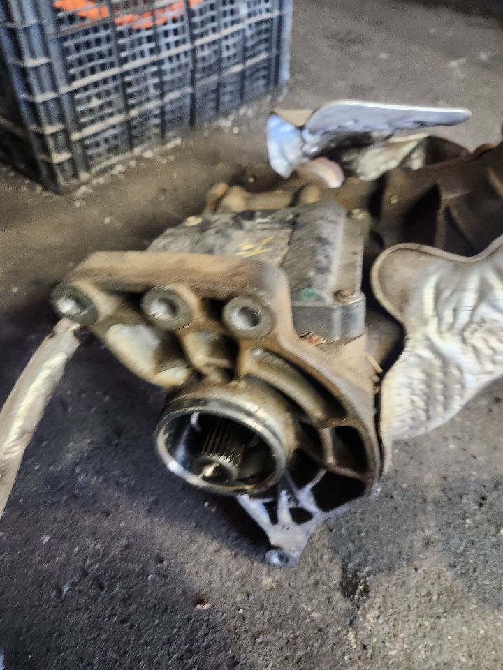 2016 JEEP CHEROKEE TRANSFER CASE ASSY - 484523 — photo 2