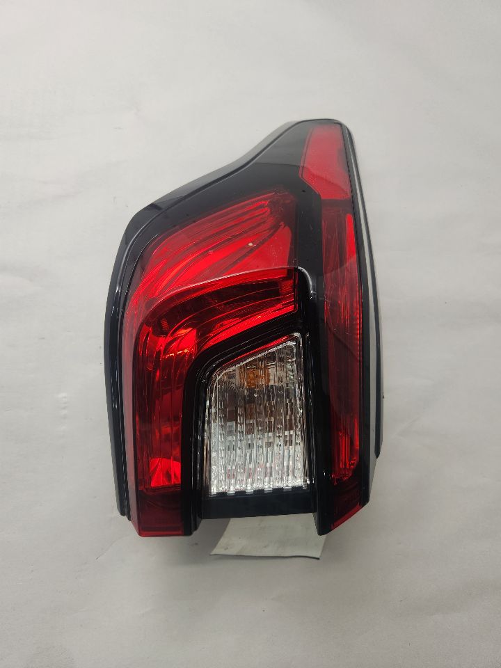 2023 SUBARU XV CROSSTREK Left TAIL LAMP - 484596