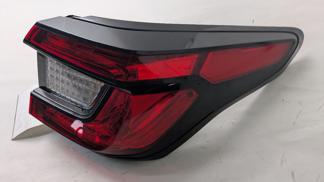 2023 SUBARU XV CROSSTREK Right TAIL LAMP - 484597