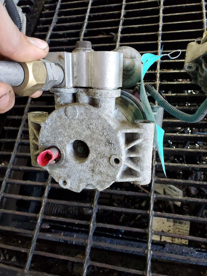 2002 CHEVROLET VAN AC COMPRESSOR - 484678