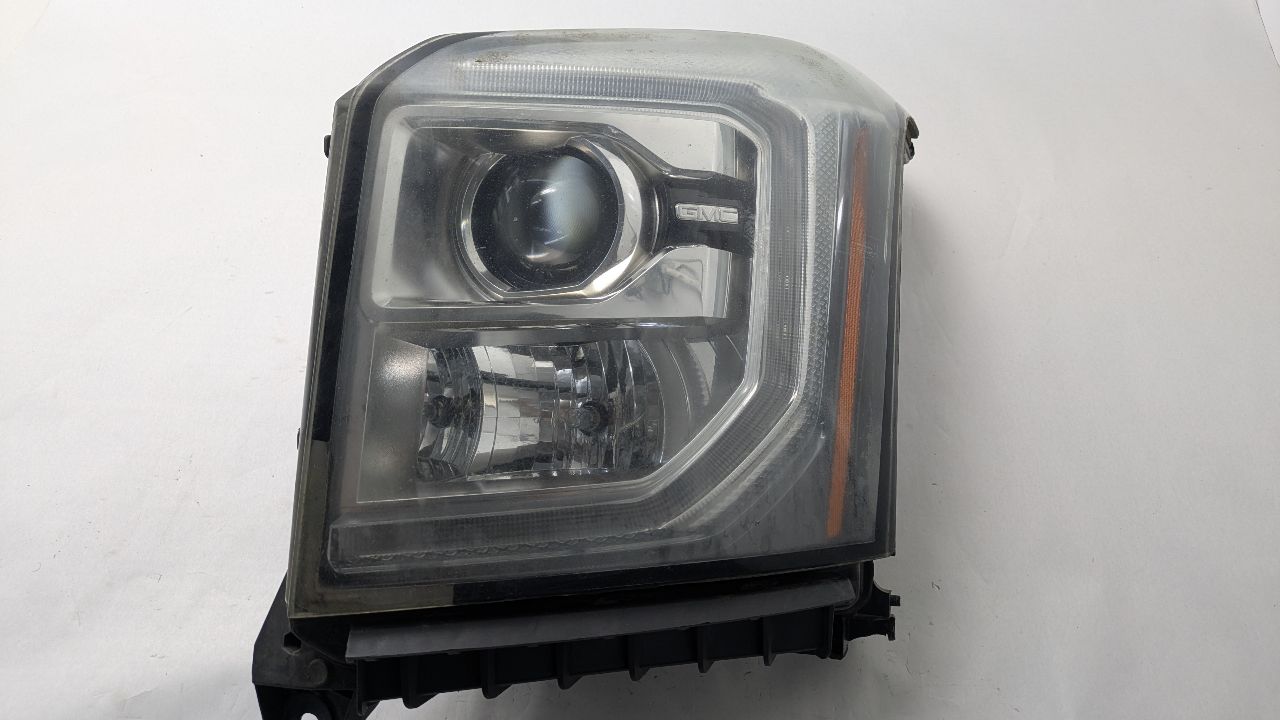 2015 GMC YUKON XL 1500 8cyl Gasoline 6.2 FLEX Left HEADLAMP ASSEMBLY - 484762