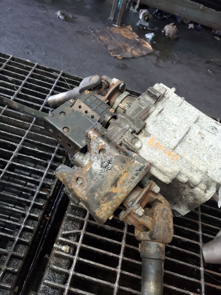 2004 TOYOTA 4 RUNNER 8cyl Gasoline 4.7 TRANSFER CASE ASSY - 484826 — photo 2