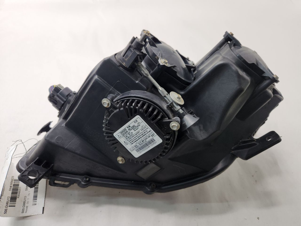 2013 CADILLAC CTS Left HEADLAMP ASSEMBLY - 485317 — photo 2