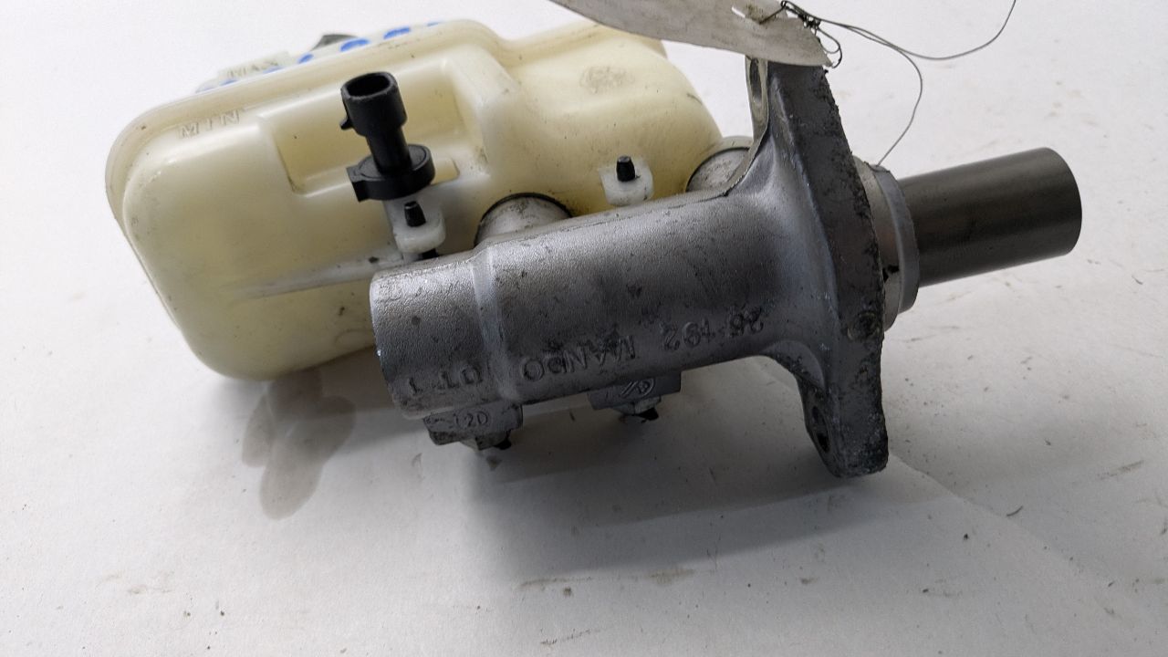 2013 CADILLAC CTS BRAKE MASTER CYL - 485322 — photo 2