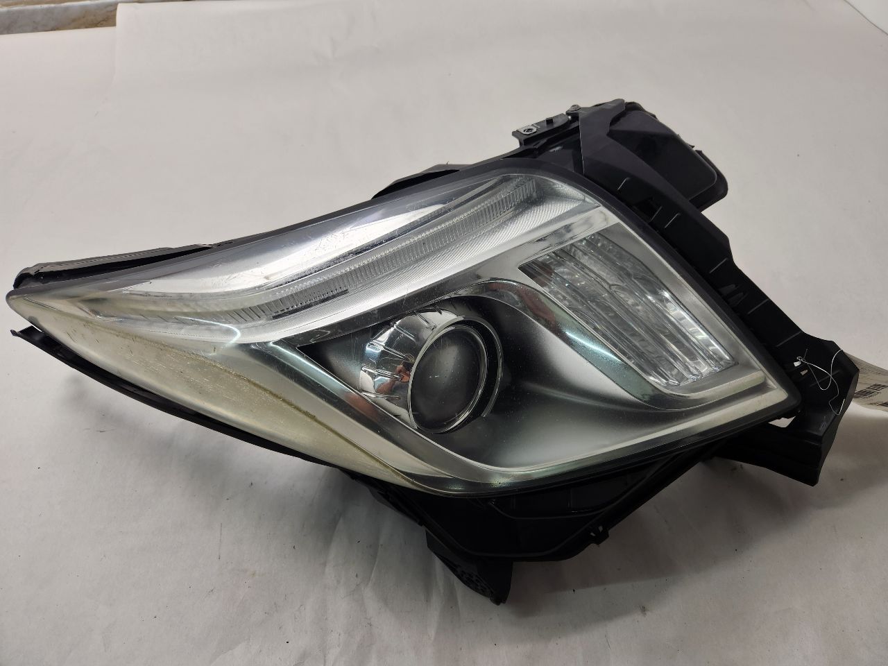 2013 CADILLAC XTS Left HEADLAMP ASSEMBLY - 485376