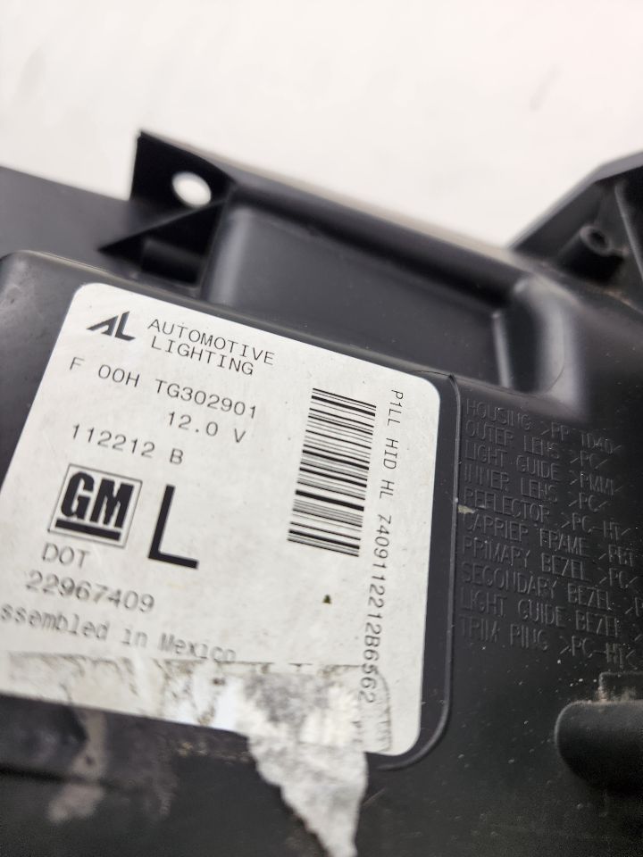 2013 CADILLAC XTS Left HEADLAMP ASSEMBLY - 485376 — photo 8