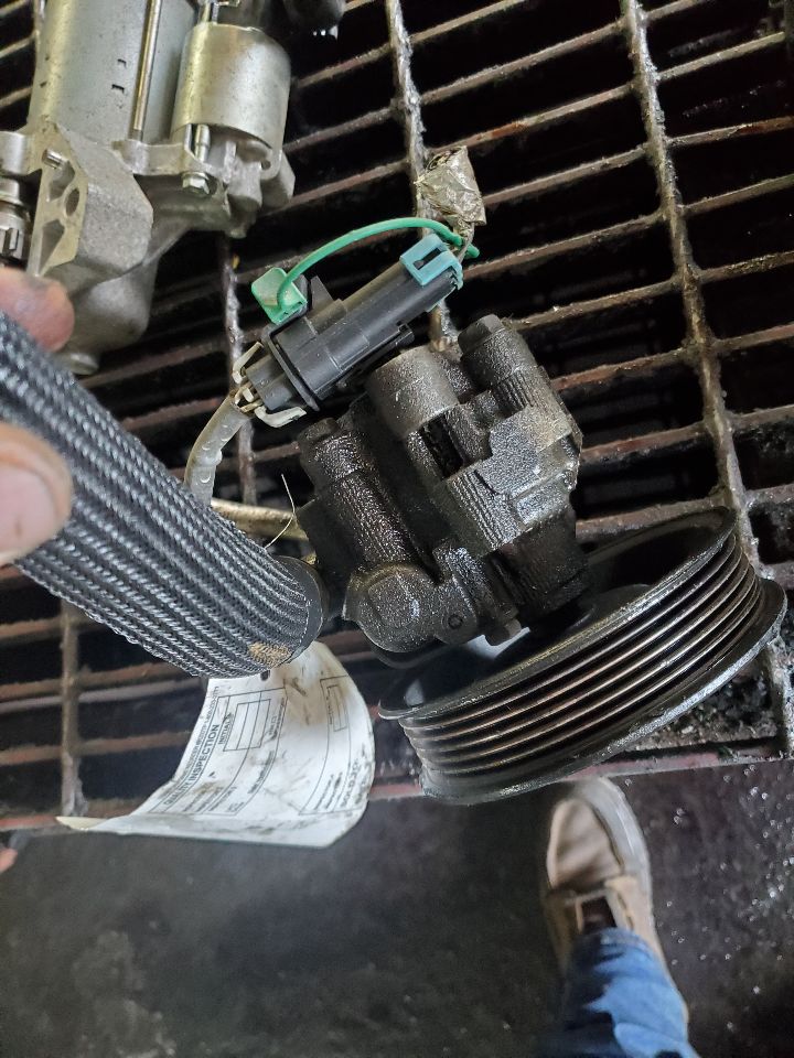 2013 CADILLAC XTS PS Pump/Motor - 485380 — photo 2