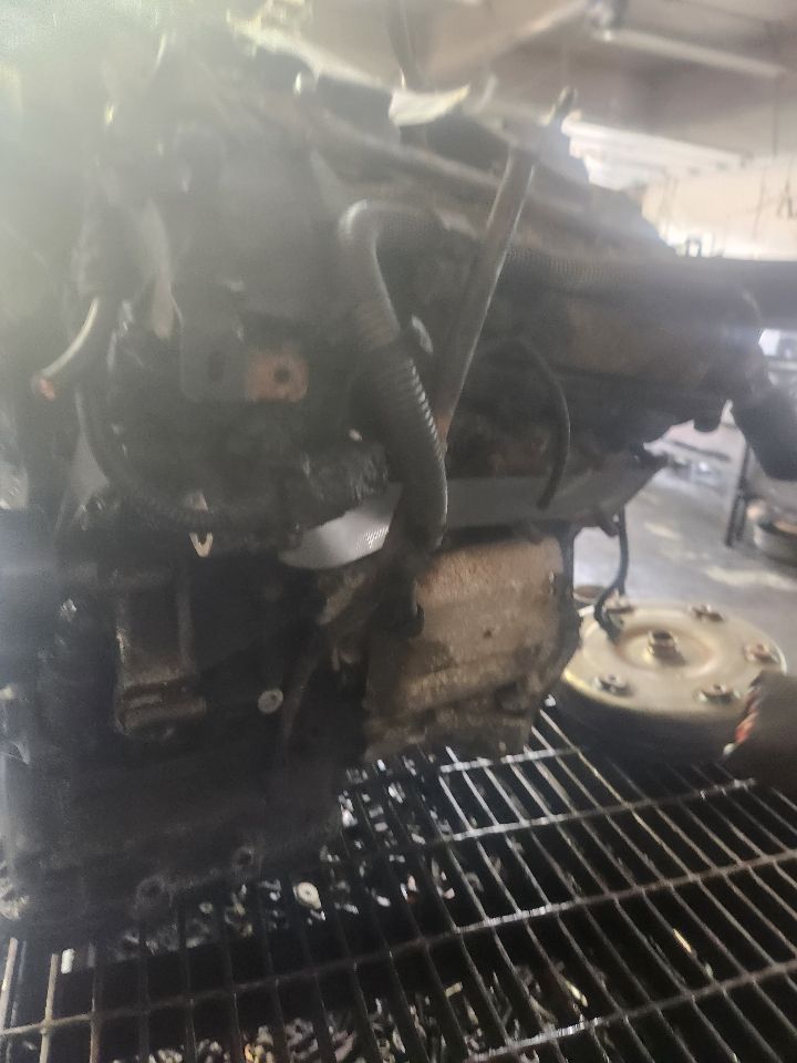 2008 HYUNDAI ENTOURAGE ENGINE ASSEMBLY - 485494 — photo 2