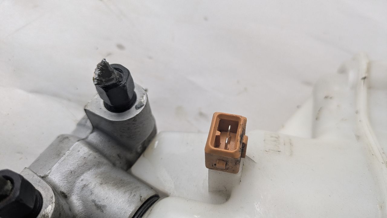 2014 HYUNDAI ELANTRA BRAKE MASTER CYL - 485612 — photo 2