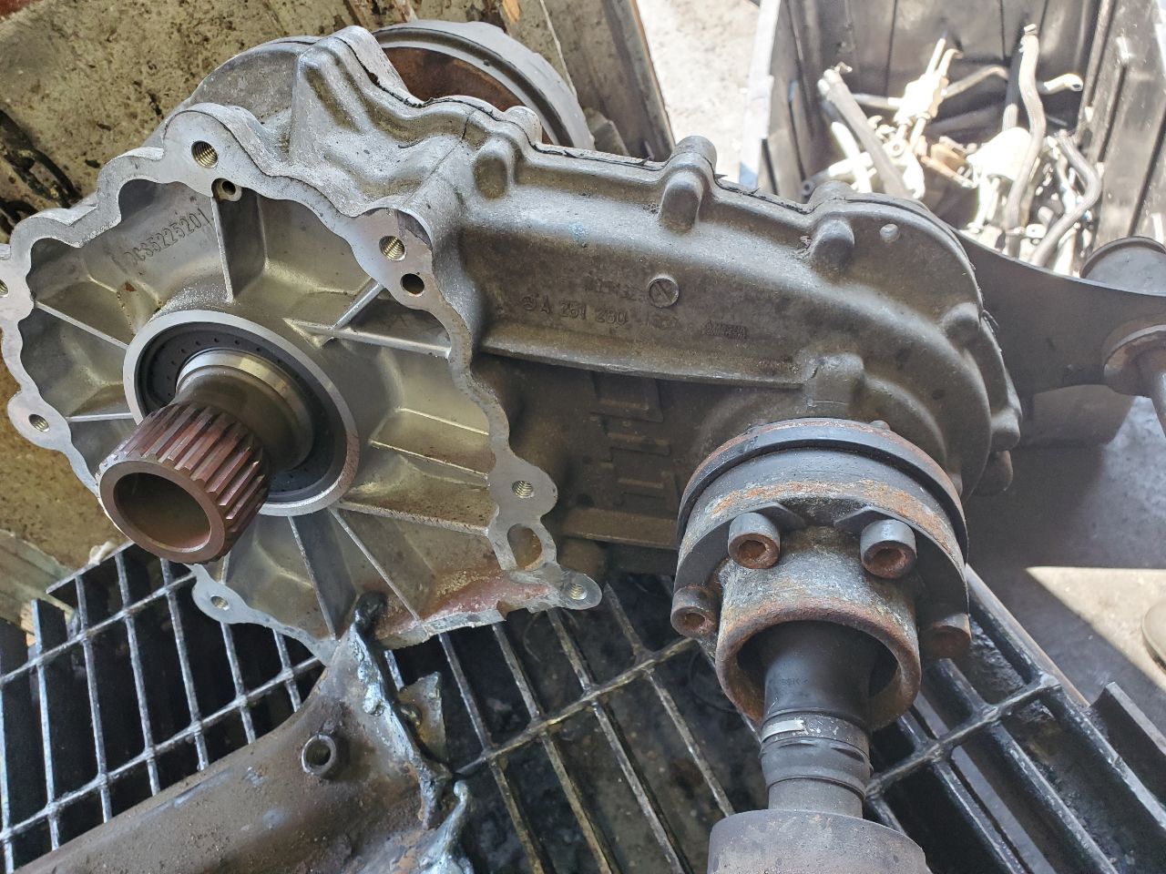 2011 DODGE DURANGO TRANSFER CASE ASSY - 486000 — photo 3