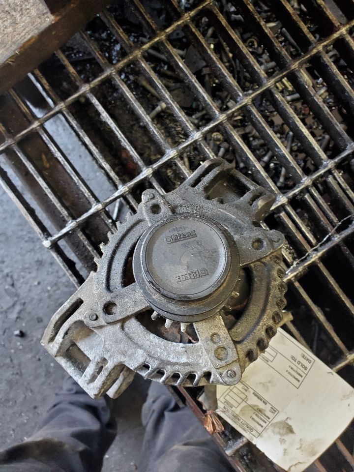 2011 DODGE DURANGO ALTERNATOR - 486002 — photo 4