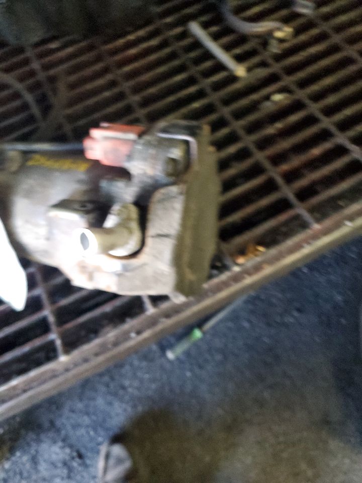 2014 INFINITI Q50 AC COMPRESSOR - 486156 — photo 1