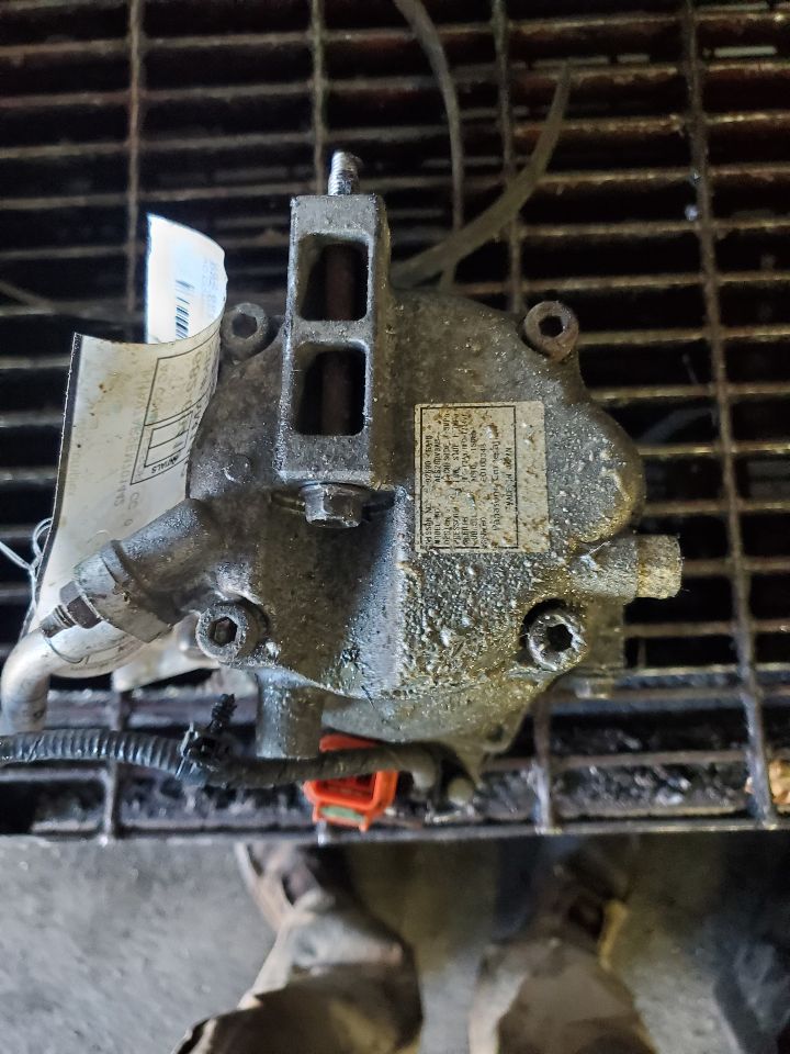 2014 INFINITI Q50 AC COMPRESSOR - 486156 — photo 3
