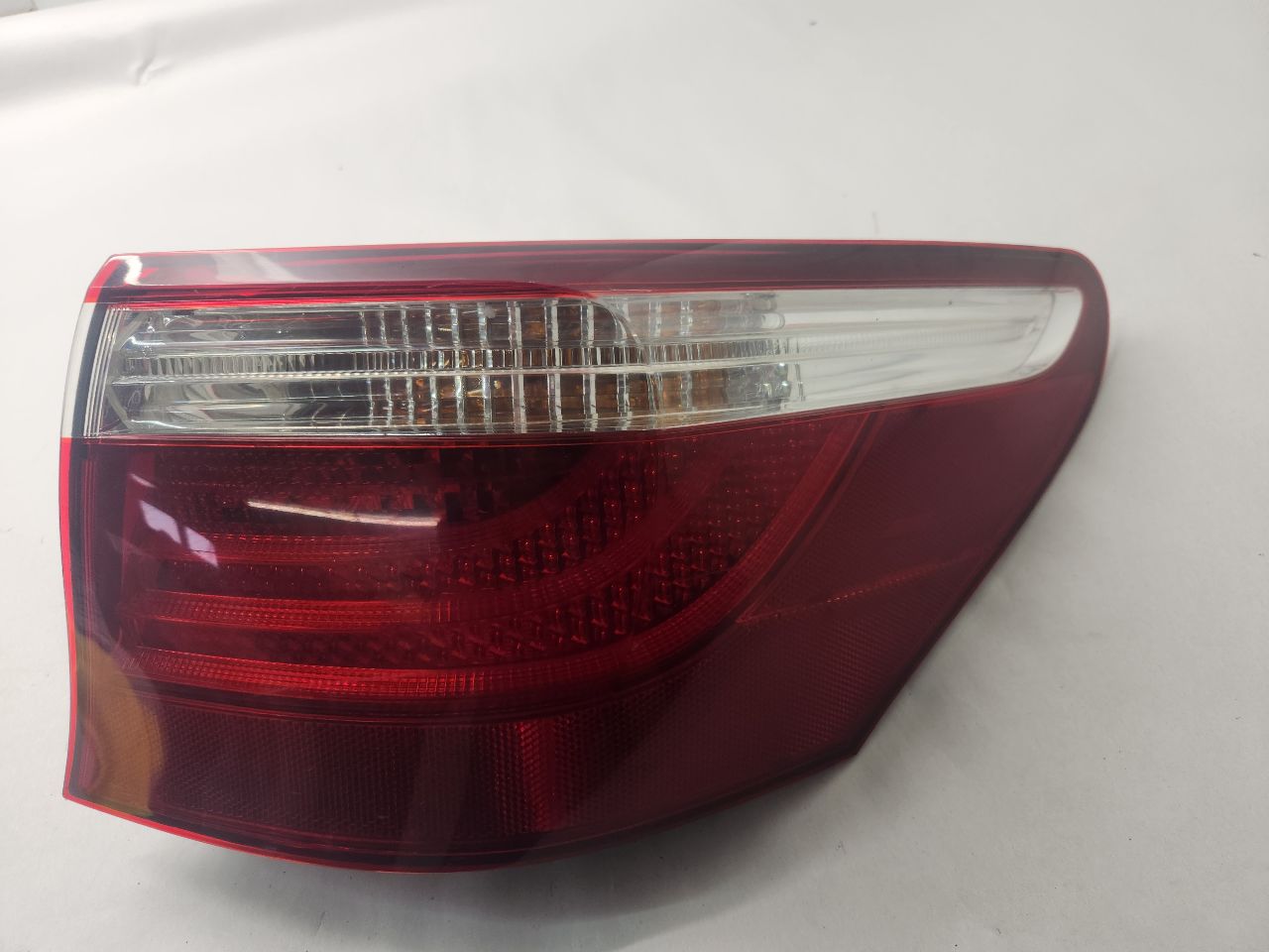 2008 LEXUS LS460 8cyl Gasoline 4.6 Right TAIL LAMP - 486166