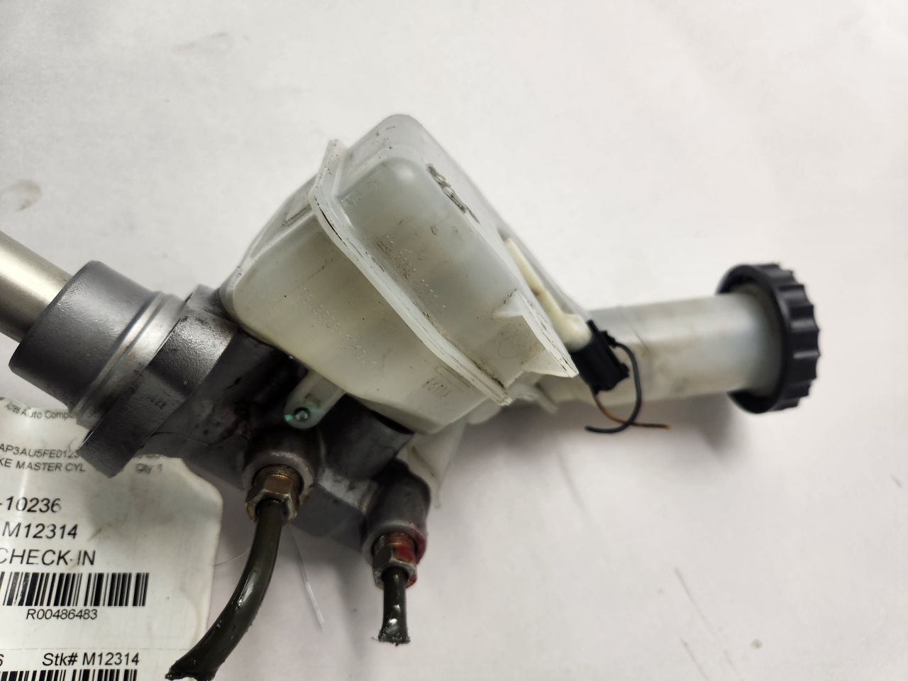 2015 MITSUBISHI OUTLANDER SPORT BRAKE MASTER CYL - 486483 — photo 1