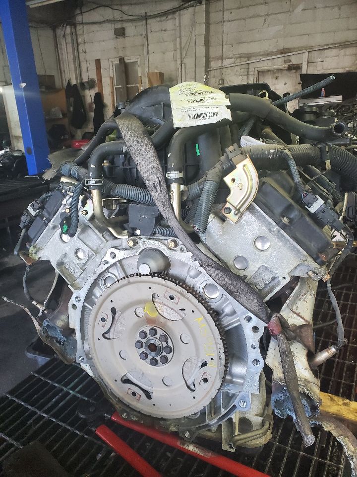 2006 NISSAN TITAN ENGINE ASSEMBLY - 486534 — photo 2