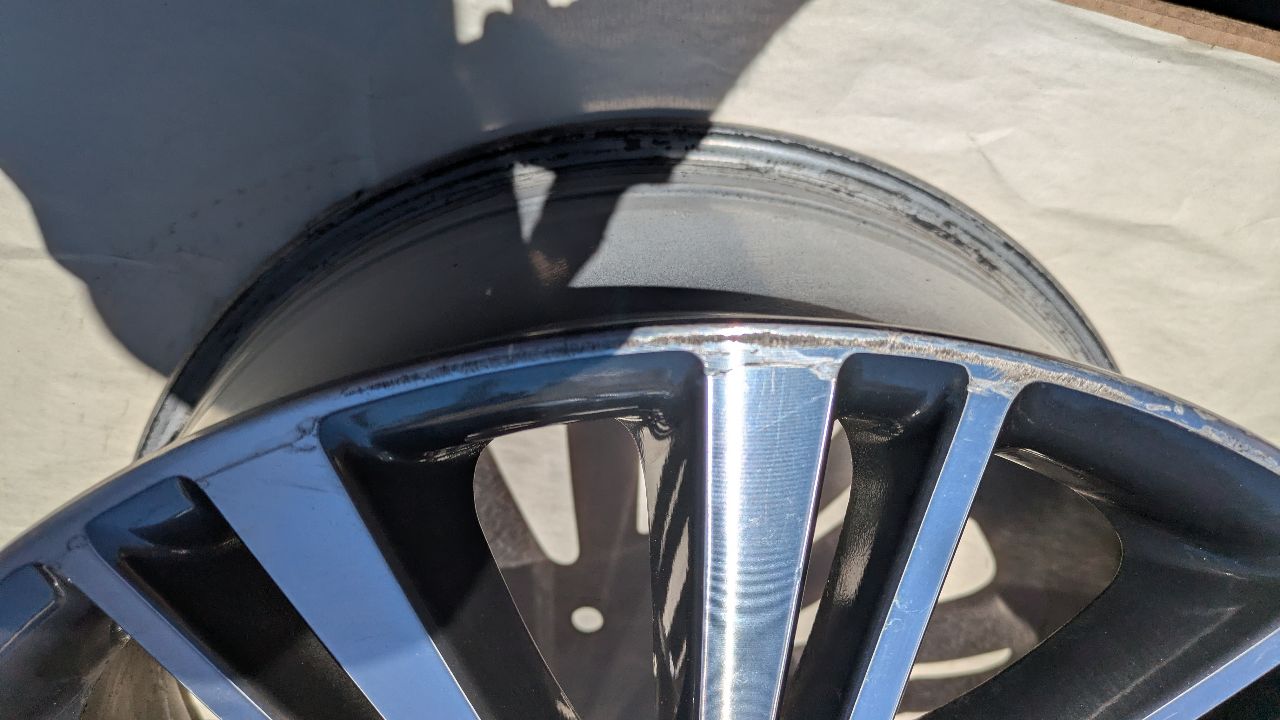 2014 KIA CADENZA WHEEL - 486686 — photo 4