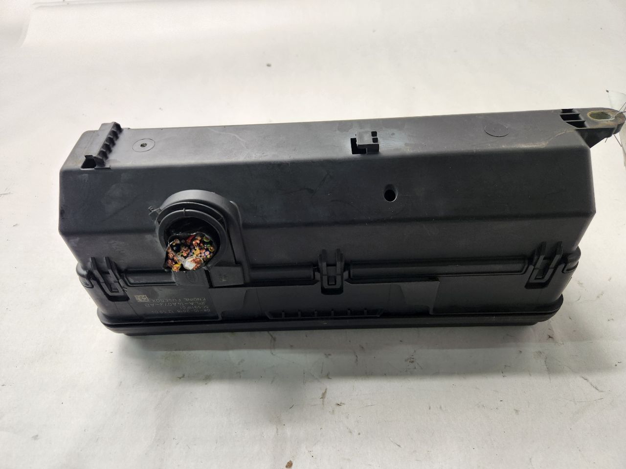 2019 LAND ROVER RANGE ROVER Fuse Box, Engine - 486706 — photo 2