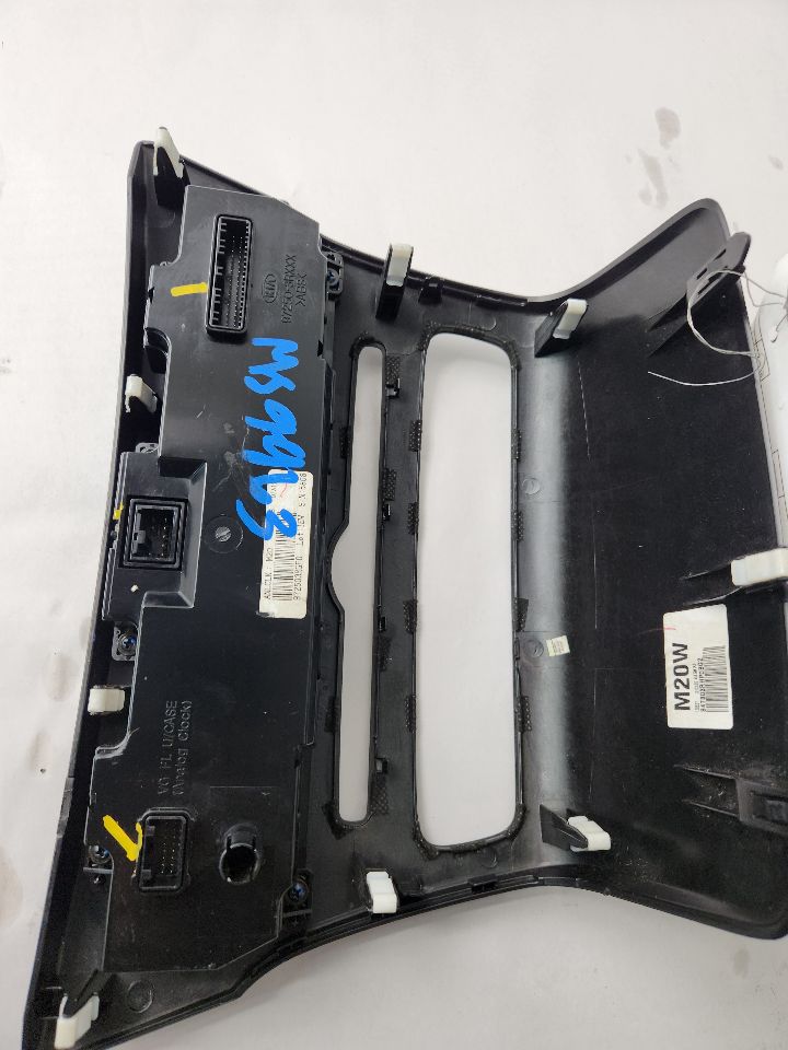 2014 KIA CADENZA TEMP CONTROL - 486819 — photo 2