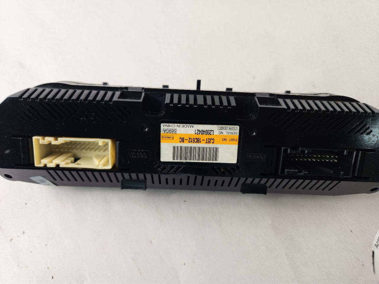 2015 FORD ESCAPE TEMP CONTROL - 486843 — photo 1