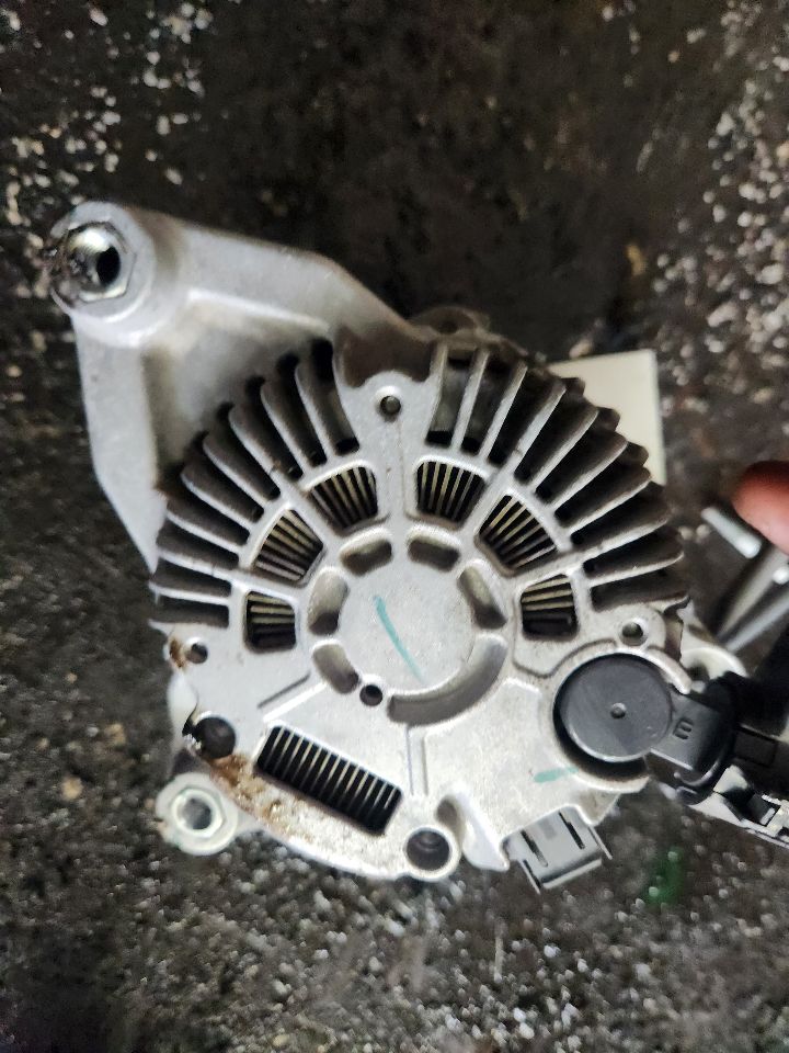 2024 MAZDA CX-30 ALTERNATOR - 486882 — photo 2