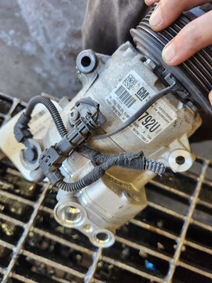 2016 BUICK CASCADA AC COMPRESSOR - 487231 — photo 3