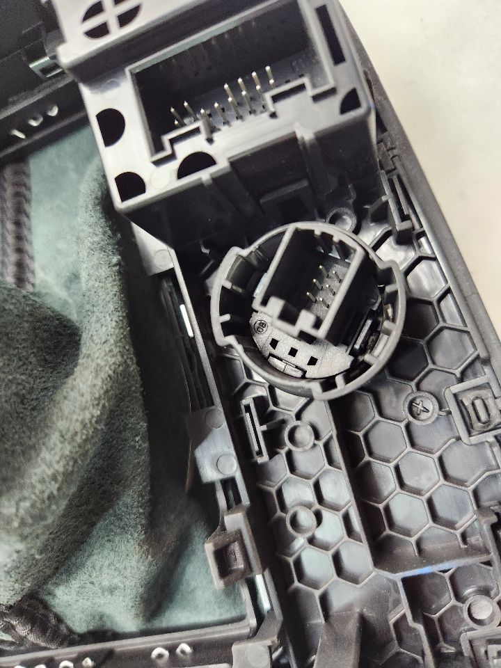 2013 AUDI A6 Trans Shift Assy - 487328 — photo 3