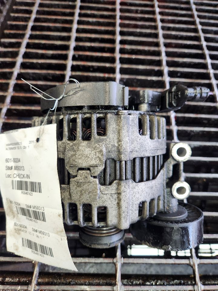 2011 BMW 328i ALTERNATOR - 487423 — photo 1