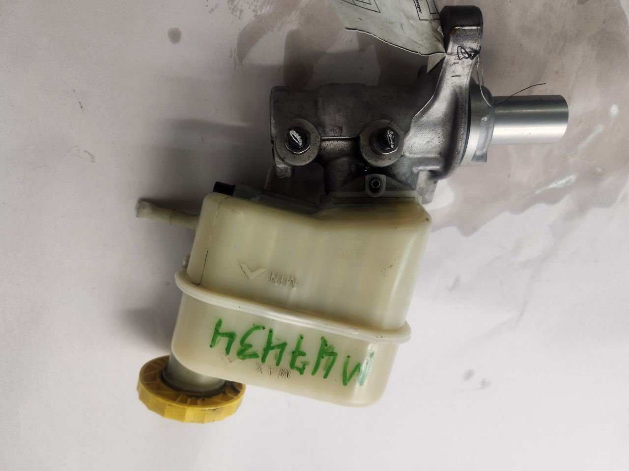 2015 JEEP CHEROKEE BRAKE MASTER CYL - 487460 — photo 1