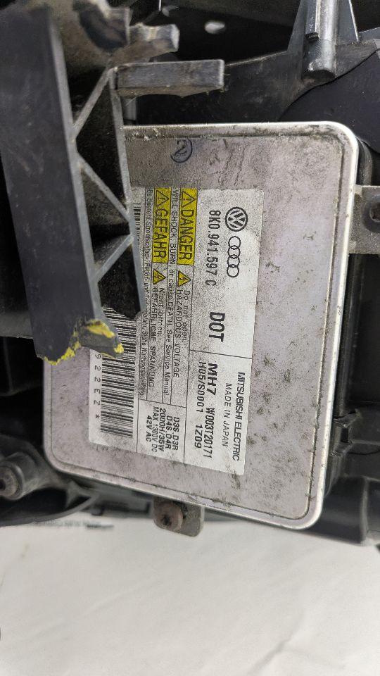 2012 AUDI A4 Left HEADLAMP ASSEMBLY - 487475 — photo 6