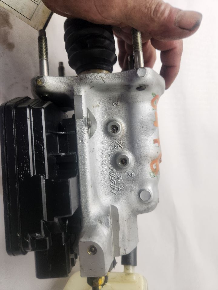 2008 BUICK ENCLAVE BRAKE MASTER CYL - 487655 — photo 2