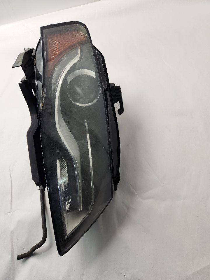 2009 AUDI A4 Right HEADLAMP ASSEMBLY - 487662 — photo 1