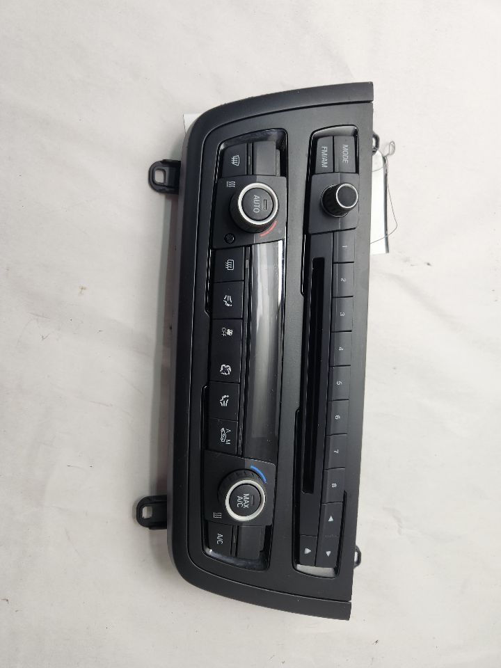 2014 BMW 320i TEMP CONTROL - 487667 — photo 1