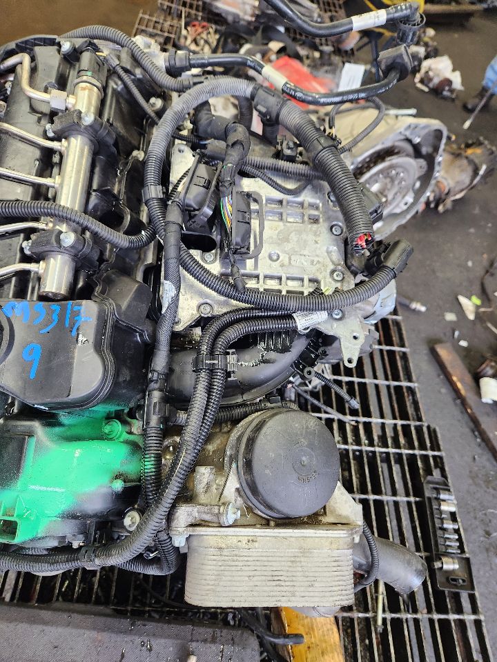 2014 BMW 320i ENGINE ASSEMBLY - 487670 — photo 2