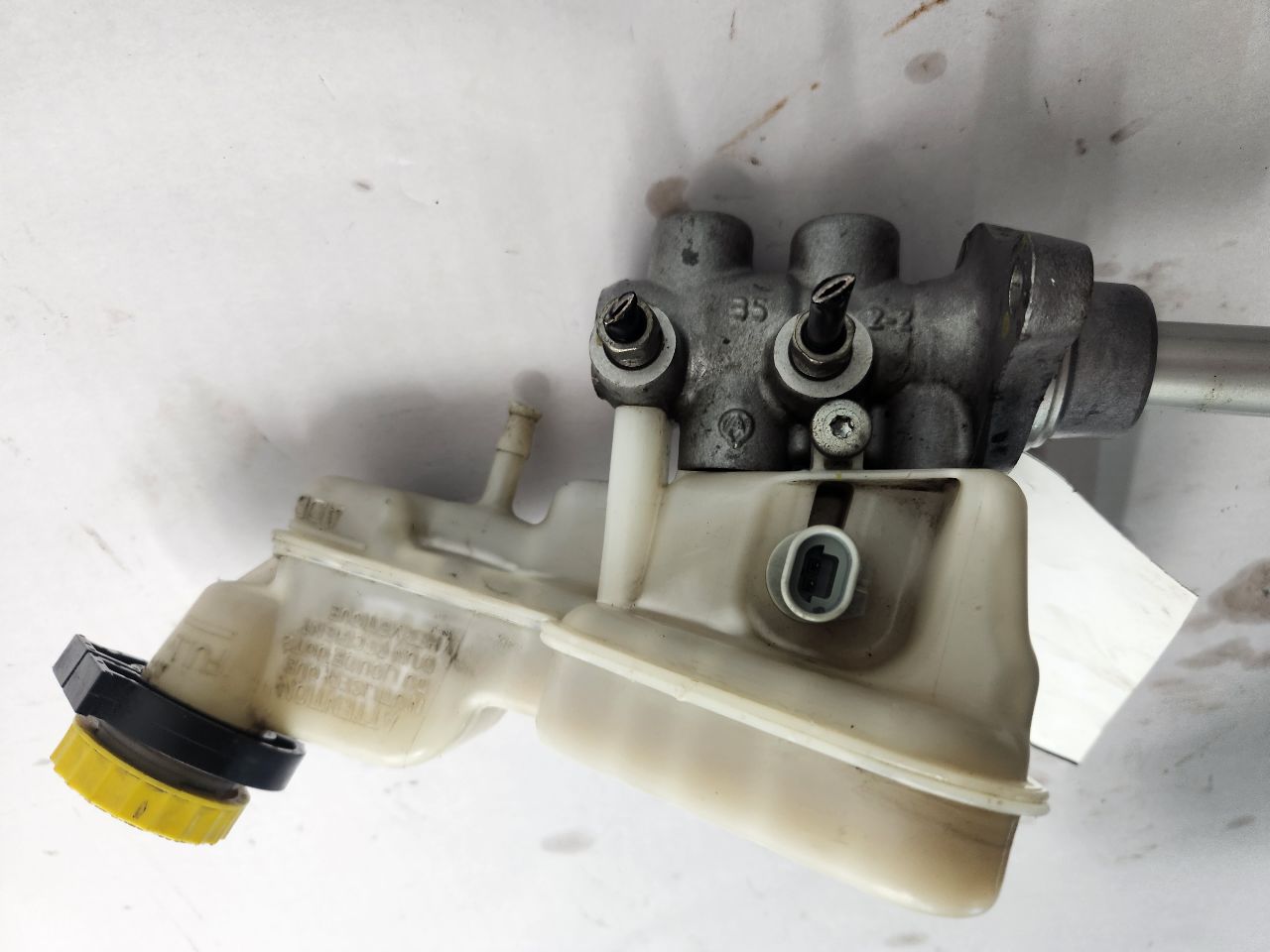 2010 JEEP PATRIOT BRAKE MASTER CYL - 487749 — photo 2