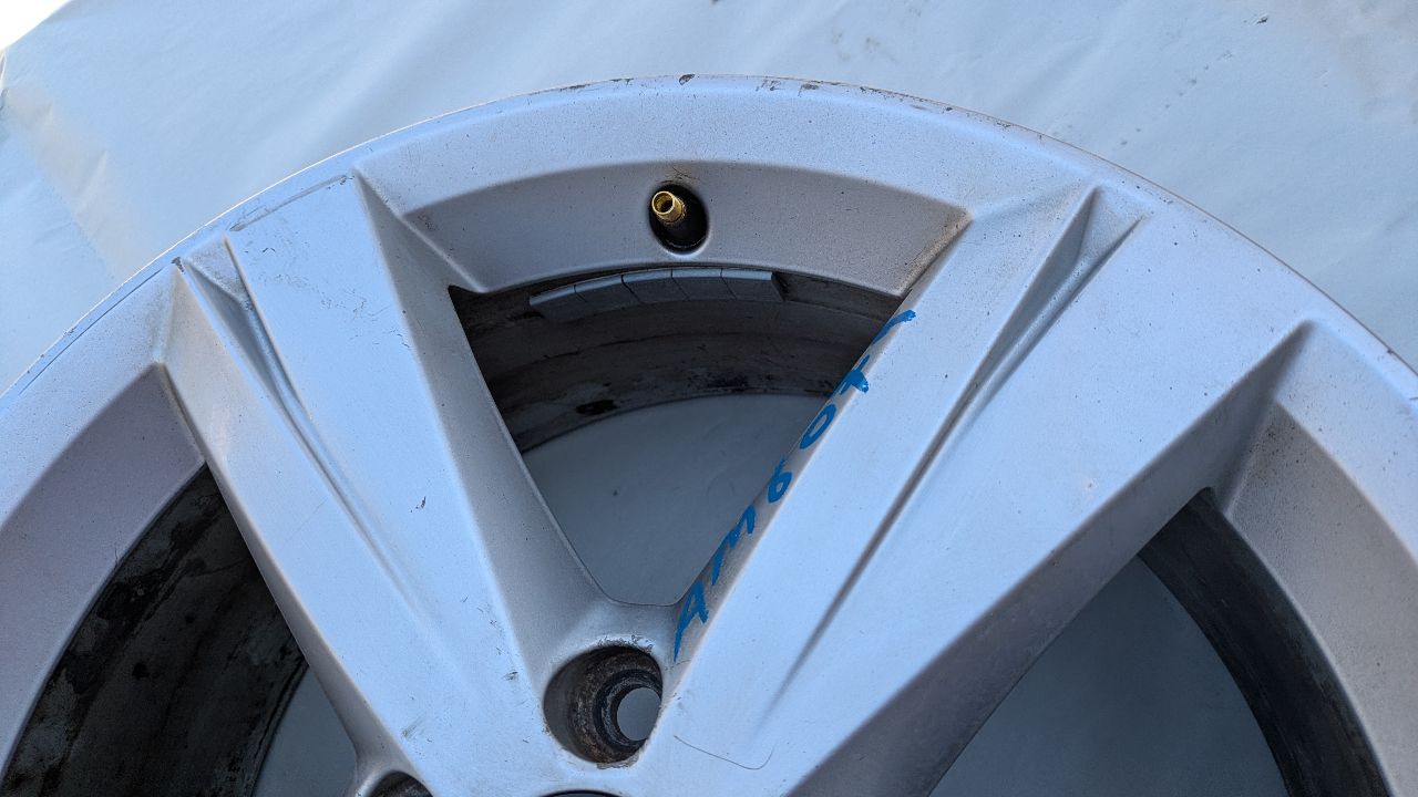 2013 VOLKSWAGEN PASSAT WHEEL - 487860 — photo 3