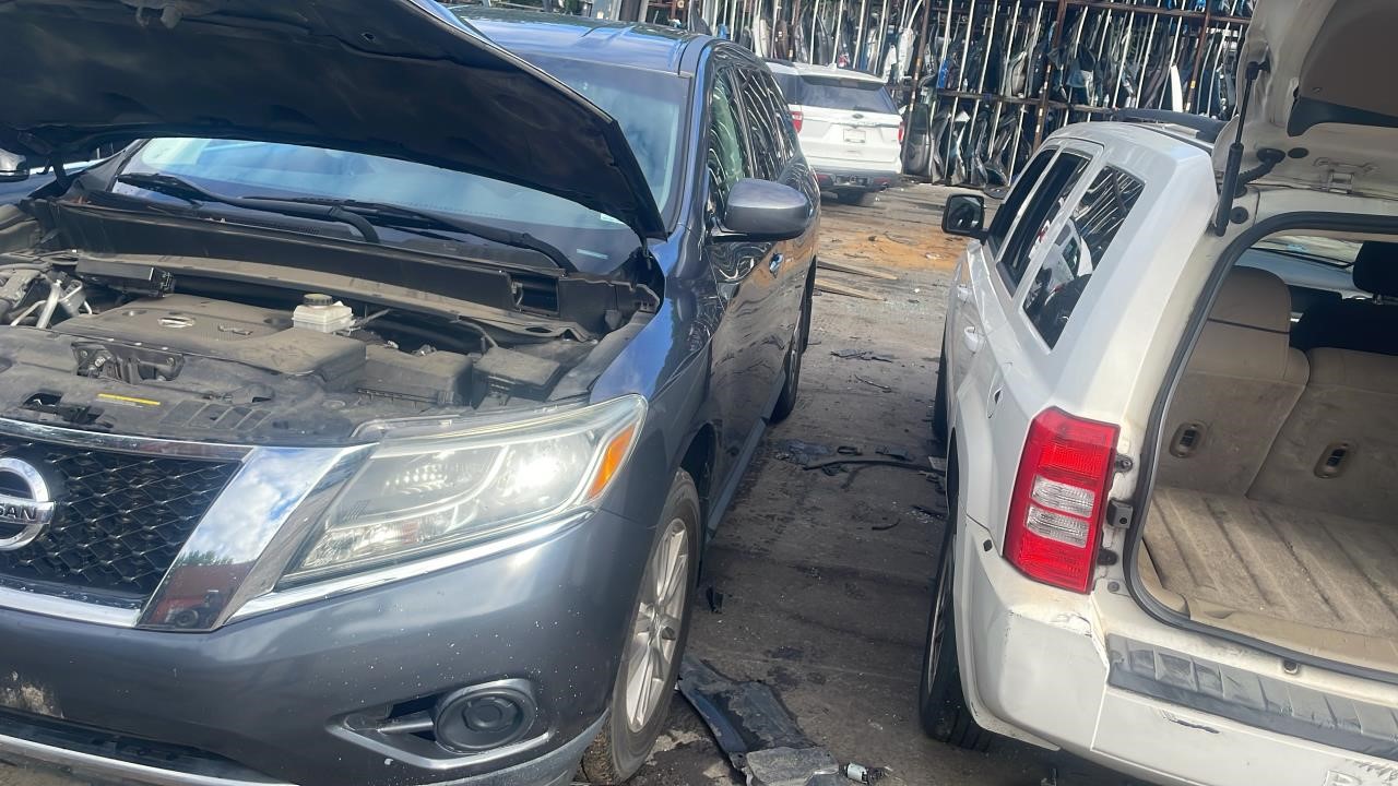 2014 NISSAN PATHFINDER BUMPER ASSY, FRONT - 487911 — photo 8