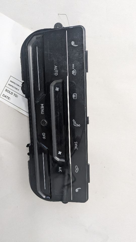2024 VOLKSWAGEN TIGUAN TEMP CONTROL - 488021 — photo 1