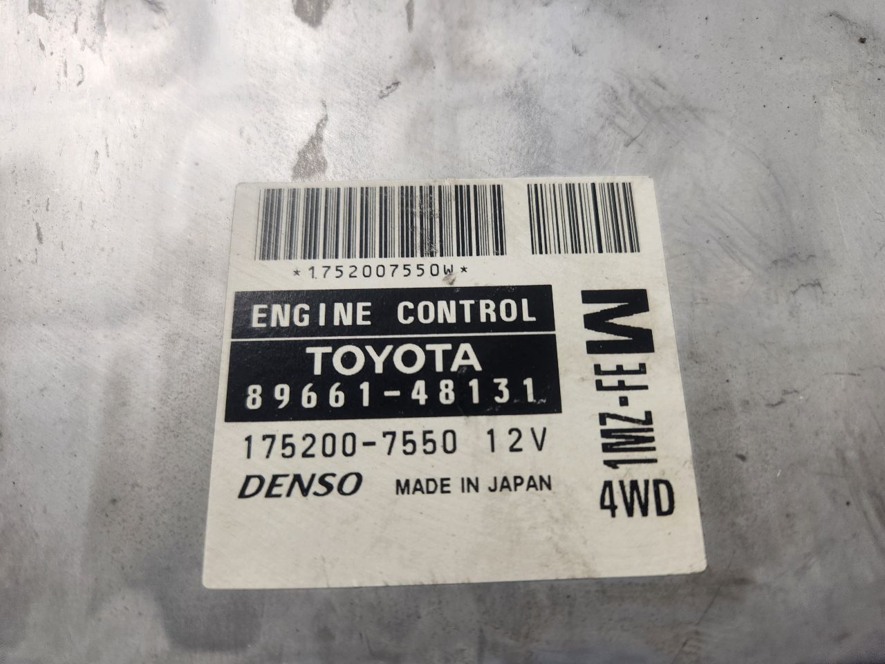 2001 LEXUS RX300 Eng/Motor Cont Mod - 488156 — photo 2