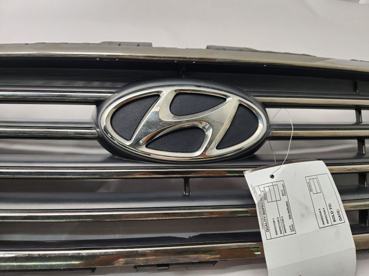 2015 HYUNDAI SONATA GRILLE - 488200 — photo 2