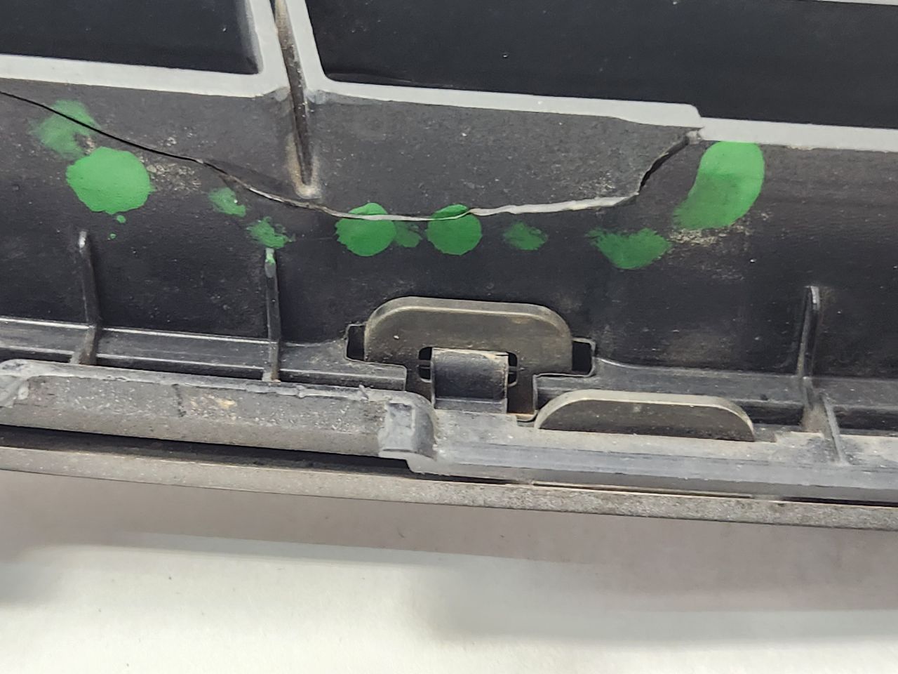 2015 HYUNDAI SONATA GRILLE - 488200 — photo 5