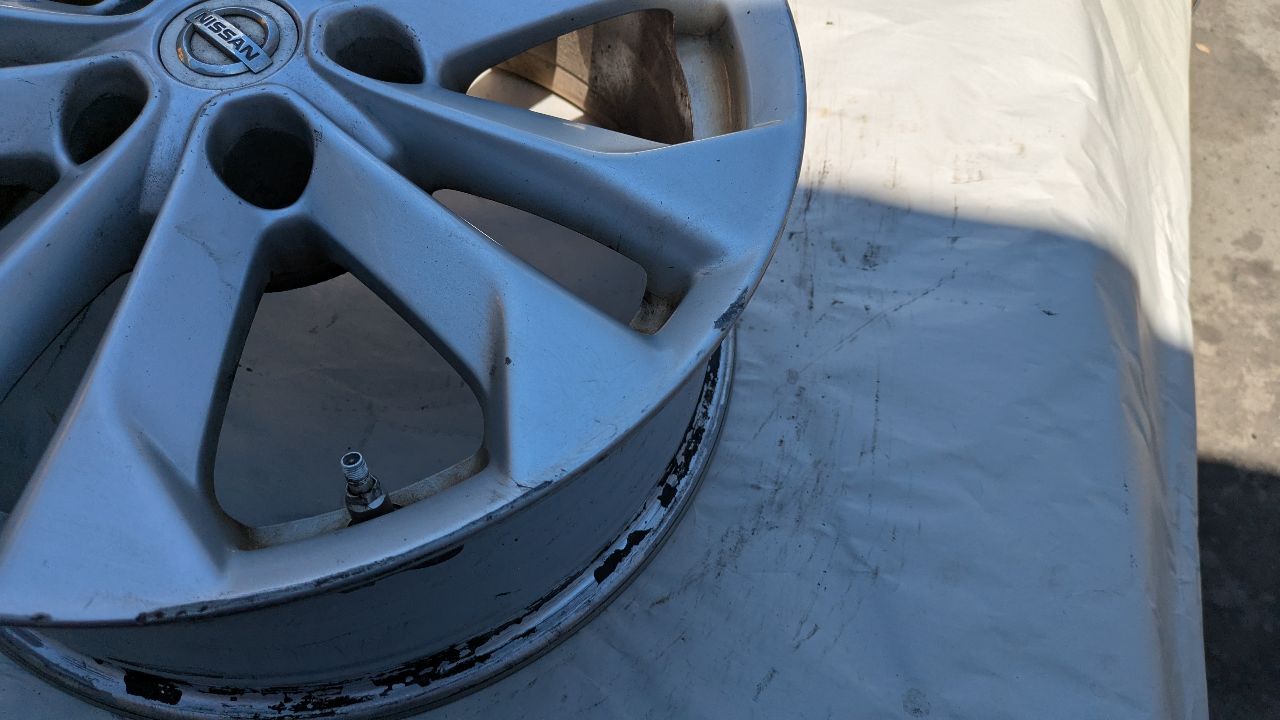 2014 NISSAN ROGUE WHEEL - 488340 — photo 4