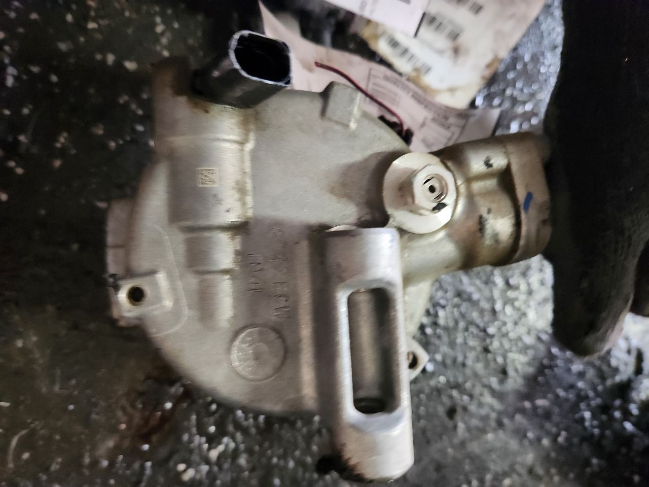 2024 VOLKSWAGEN TIGUAN AC COMPRESSOR - 488387 — photo 1
